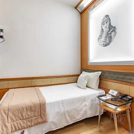 Hotel Rooms Milano Apartment