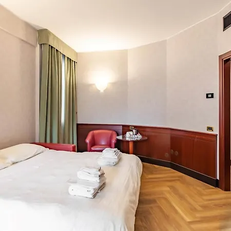 Hotel Rooms Milano * Milan